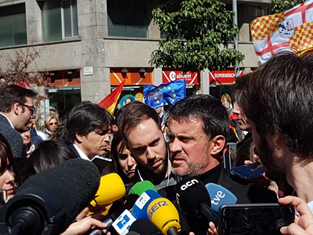 Barcelona - Societat Civil prepara otra “gran manifestación” en Barcelona para el 18-M - Página 2 20180318_115743-1024x768