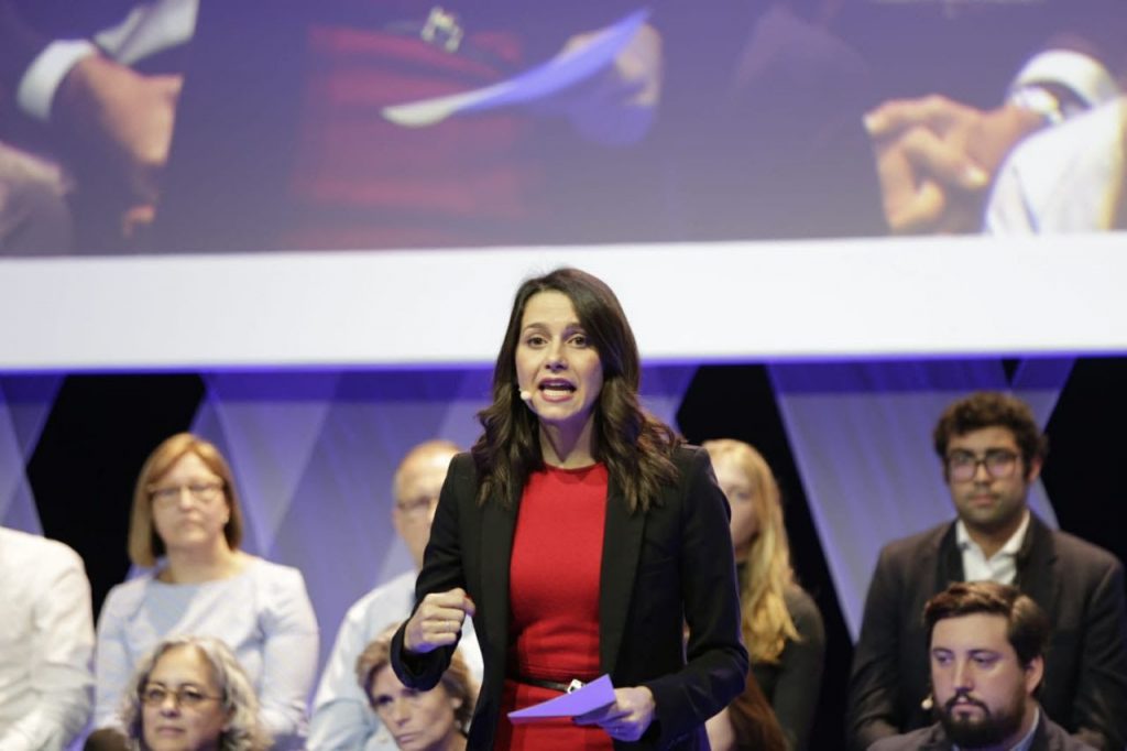 Inés Arrimadas en presentación Manuel Valls