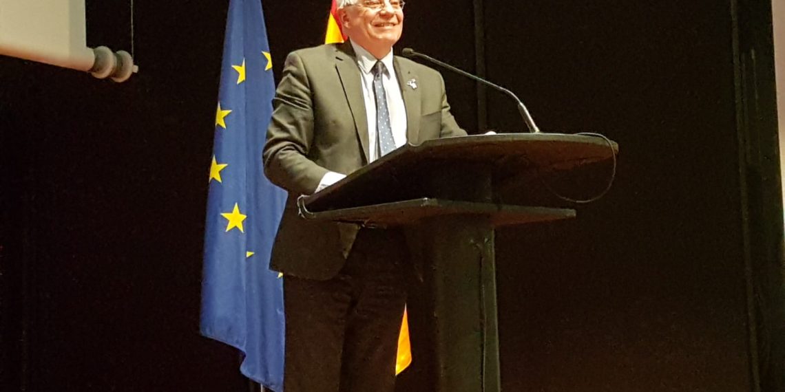 Josep Borrell acto 40 años Constitución en Bruselas