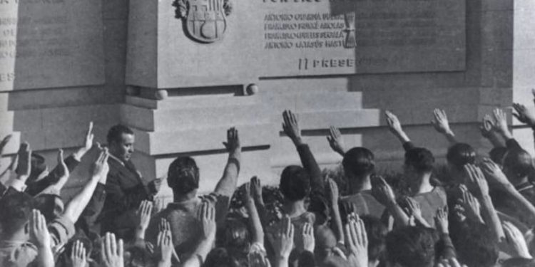 Monumentos a los caídos en el campo del Barça,