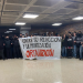 Estudiantes participando en el escrache. Foto: Libertad sin ira.