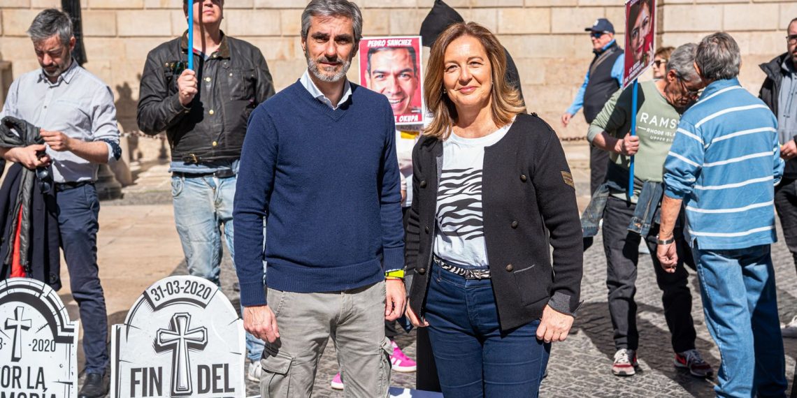 Gonzalo de Oro y Carina Mejías. Foto: VOX