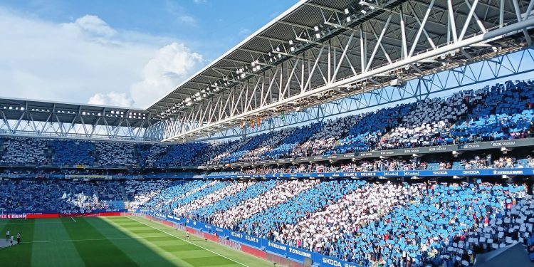 Grada del RCDE. Foto: Sergio Fidalgo.