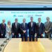 De izquierda a derecha: Juan José Etxeberria, rector de la Universidad de Deusto; Javier Valle, consejero director general de VidaCaixa; Mar Vila, vicedecana de la Business School; Josep Maria Coronas, director general de Fundación “la Caixa”; Tomás Muniesa, presidente de CaixaBank; Jaume Guardiola, presidente del Patronato de la Fundción Esade; Jaume Masana, director de negocio de CaixaBank ; Antonio Allende SJ, rector de la Universidad Pontifica Comillas; y Sergi Loughney, director general adjunto de Asuntos Corporativos de Fundación “la Caixa” escenifican el acuerdo. © CaixaBank