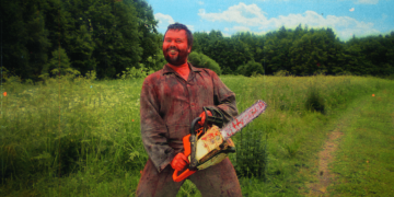 Fotograma de 'Chainsaws Were Singing'. Imagen: B-Retina.