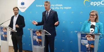 Borja Giménez, Xavier García Albiol y Sari Rautio. Foto: Sergio Fidalgo