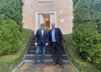 Carles Puigdemont y Xavier Antich. Foto: Òmnium