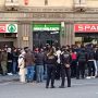 La regularización masiva interesada