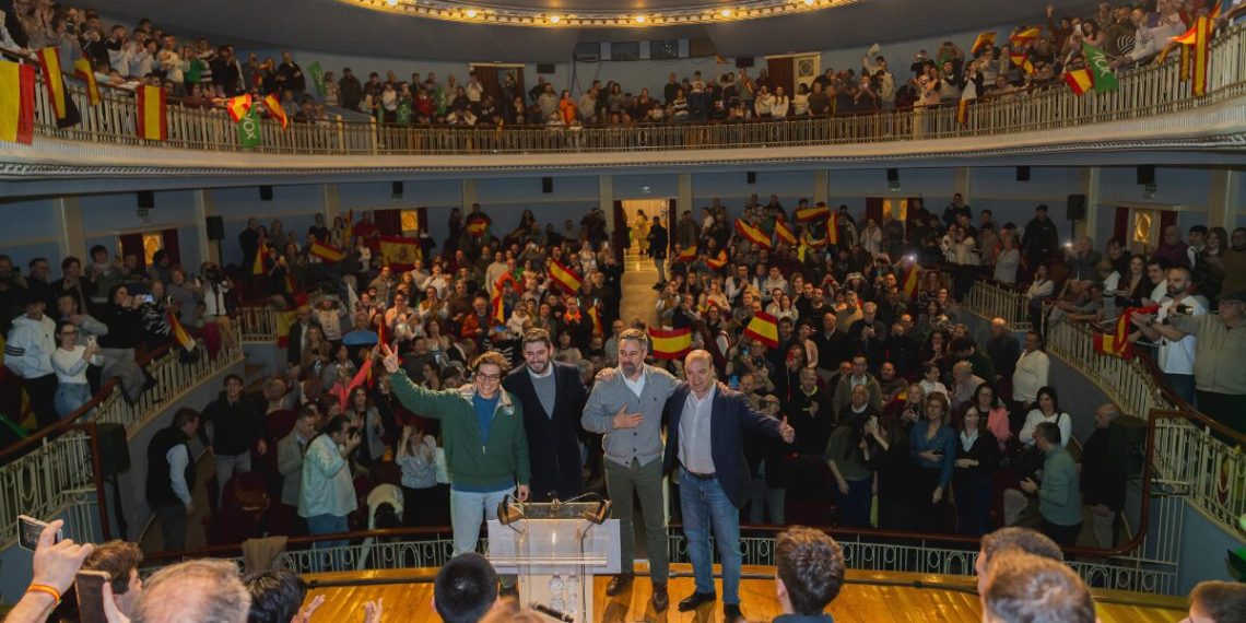 Abascal, con Nolasco. Foto: VOX