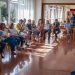 Imagen del encuentro intergeneracional que se celebró en el Centro Social de Personas Mayores El Llano.© Fundación ”la Caixa”