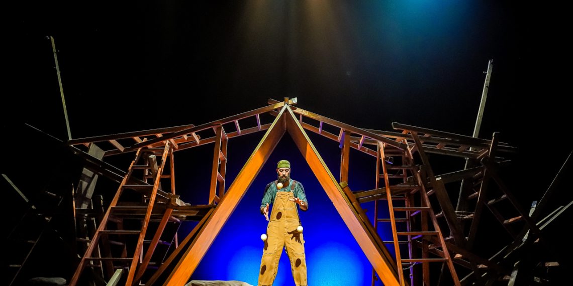 Llar, espectáculo de circo.© Gaby Merz
