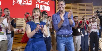 Aránzazu Figueroa y Pedro Sánchez. Foto: PSOE