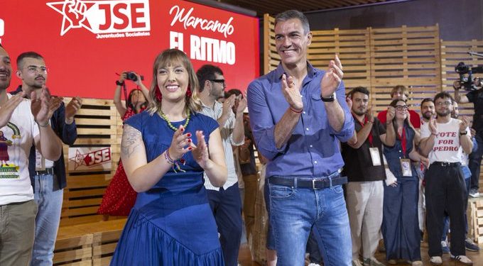 Aránzazu Figueroa y Pedro Sánchez. Foto: PSOE