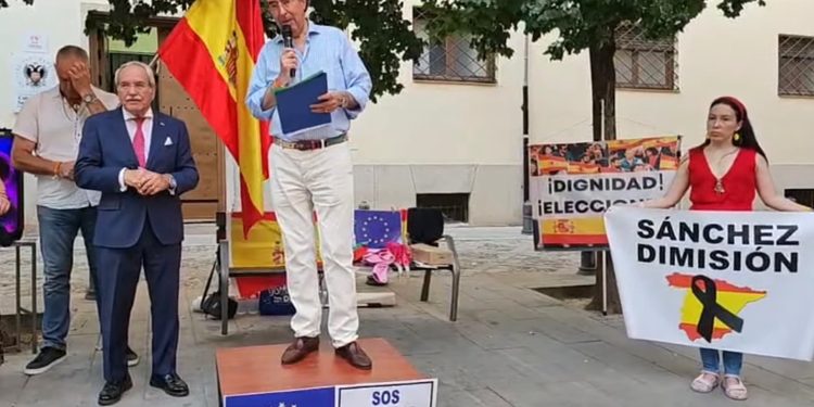 Amalio de Marichalar. Foto: De español a español por la Constitución.