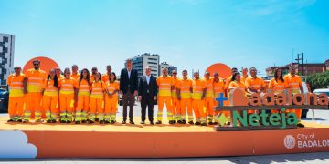 Albiol en el acto de presentación de la nueva contrata de limpieza. Foto: Ajuntament de Badalona.