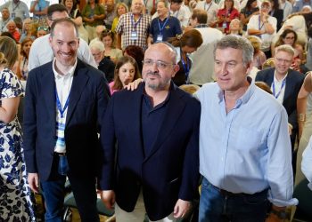 Juan Fernández, Alejandro Fernández y Alberto Núñez Feijóo. Foto: PP