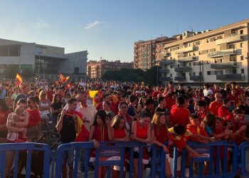 Foto de la pantalla gigante de la Eurocopa 2024. Imagen: Ayto. de Badalona
