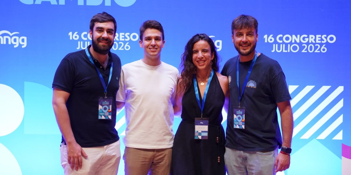 Andrea Llopart con otros dirigentes de NN.GG. Foto: NN.GG