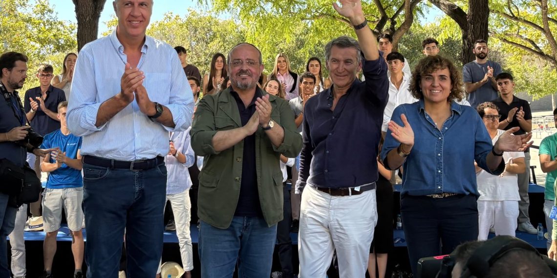 Albiol, Fernández, Feijóo y Montserrat. Foto: PP