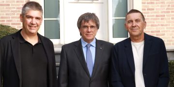 Puigdemont con Otegi. Foto: Junts
